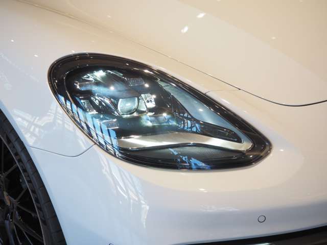 ポルシェ パナメーラ プラチナ エディション ＰＤＫ R5年 (近畿) 99