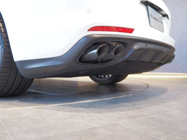 ポルシェ パナメーラ プラチナ エディション ＰＤＫ R5年 (近畿) 99