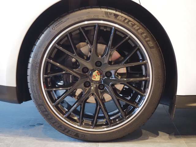 ポルシェ パナメーラ プラチナ エディション ＰＤＫ R5年 (近畿) 99