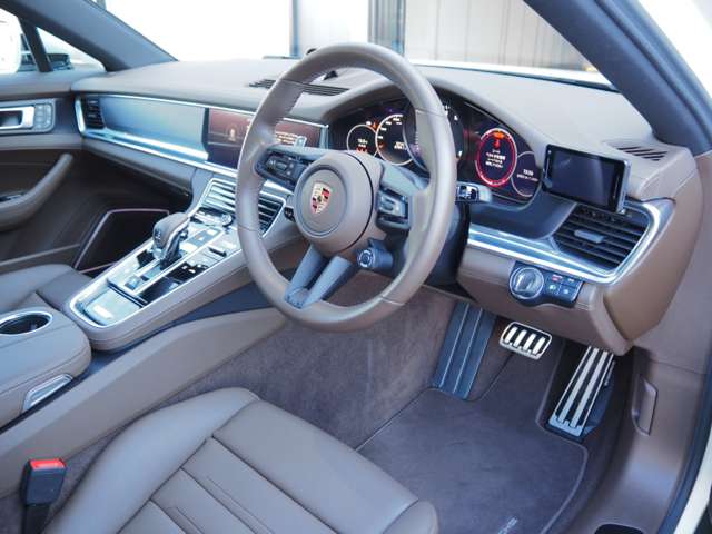 ポルシェ パナメーラ プラチナ エディション ＰＤＫ R5年 (近畿) 99