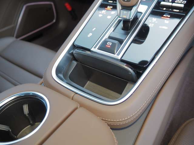 ポルシェ パナメーラ プラチナ エディション ＰＤＫ R5年 (近畿) 99