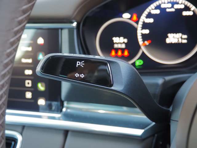 ポルシェ パナメーラ プラチナ エディション ＰＤＫ R5年 (近畿) 99