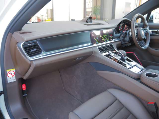 ポルシェ パナメーラ プラチナ エディション ＰＤＫ R5年 (近畿) 99