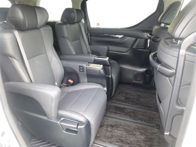 トヨタ アルファード ３．５ ＳＣ ４ＷＤ R5年 (東北) 99