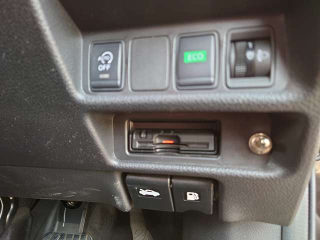 日産 エクストレイル ２．０ ２０Ｘ エマージェンシーブレーキパッケージ ２列車 H29年 (中国) 99