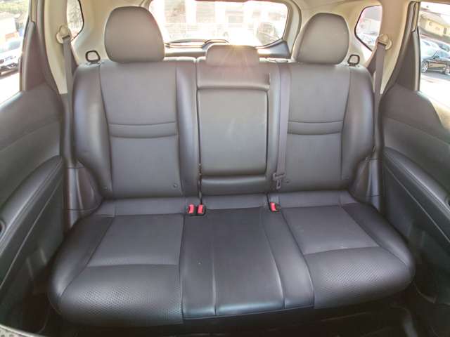 日産 エクストレイル ２．０ ２０Ｘ エマージェンシーブレーキパッケージ ２列車 H29年 (中国) 99