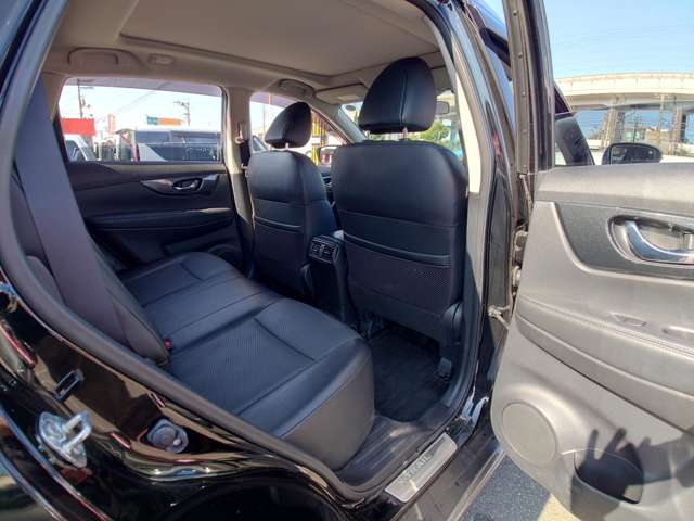 日産 エクストレイル ２．０ ２０Ｘ エマージェンシーブレーキパッケージ ２列車 H29年 (中国) 99