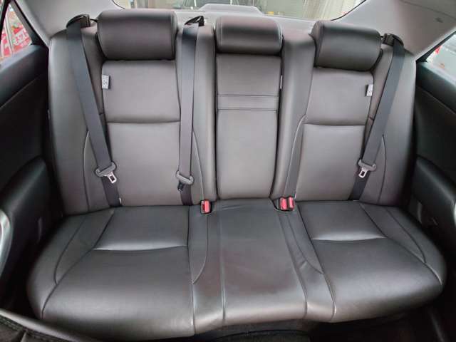 トヨタ クラウンアスリート ３．５ H22年 (中国) 99