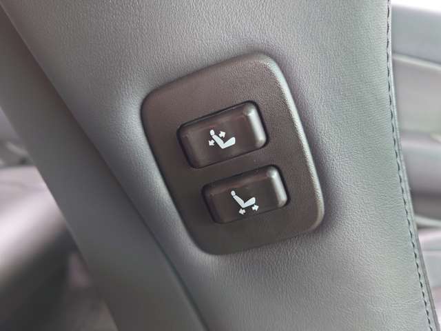 トヨタ クラウンアスリート ３．５ H22年 (中国) 99