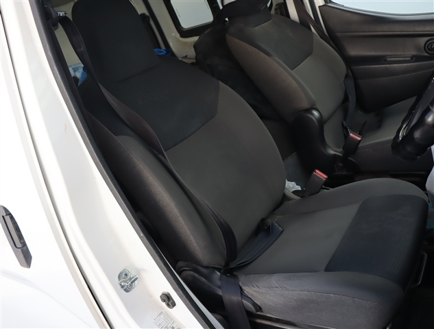 日産 ＮＶ２００バネットバン １．６ ＶＸ H28年 (関東) 99