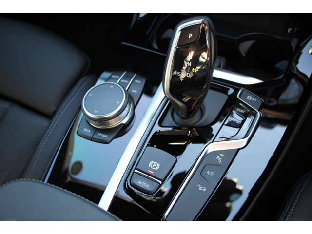 ＢＭＷ Ｘ４ Ｍ４０Ｉ ４ＷＤ R1年 (関東) 99