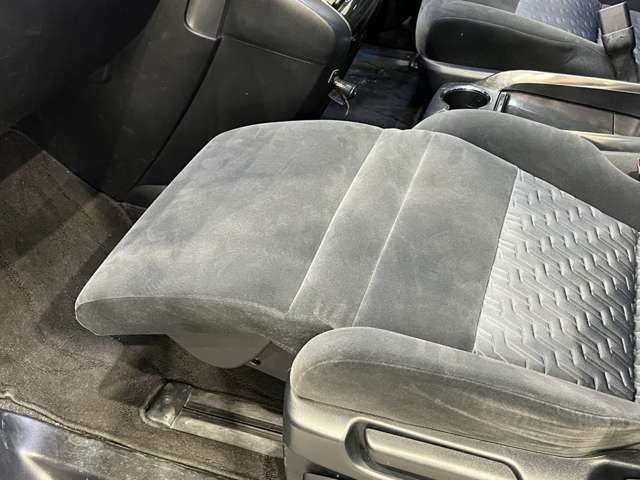 トヨタ アルファード ２．５ Ｓ Ａパッケージ H28年 (関東) 99