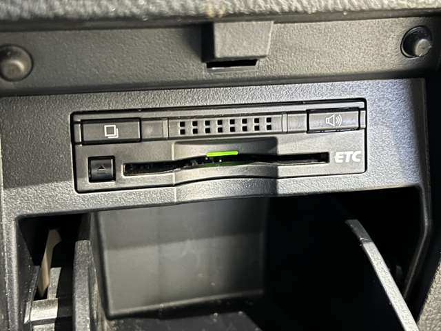 トヨタ アルファード ２．５ Ｓ Ａパッケージ H28年 (関東) 99