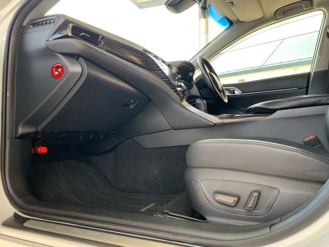 トヨタ カムリ ２．５ Ｇ レザーパッケージ R1年 (東北) 99