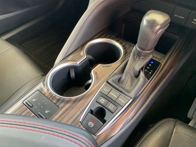 トヨタ カムリ ２．５ Ｇ レザーパッケージ R1年 (東北) 99