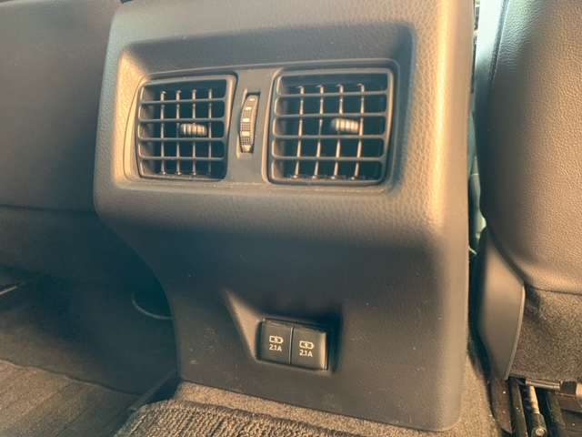 トヨタ カムリ ２．５ Ｇ レザーパッケージ R1年 (東北) 99