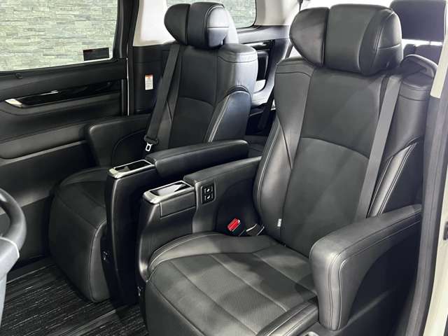 トヨタ ヴェルファイア　ハイブリッド ハイブリッド ２．５ ＺＲ Ｇエディション Ｅ－ＦＯＵＲ ４ＷＤ H29年 (関東) 99