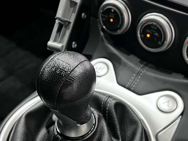 日産 フェアレディＺ ３．７ バージョン Ｓ H21年 (関東) 99