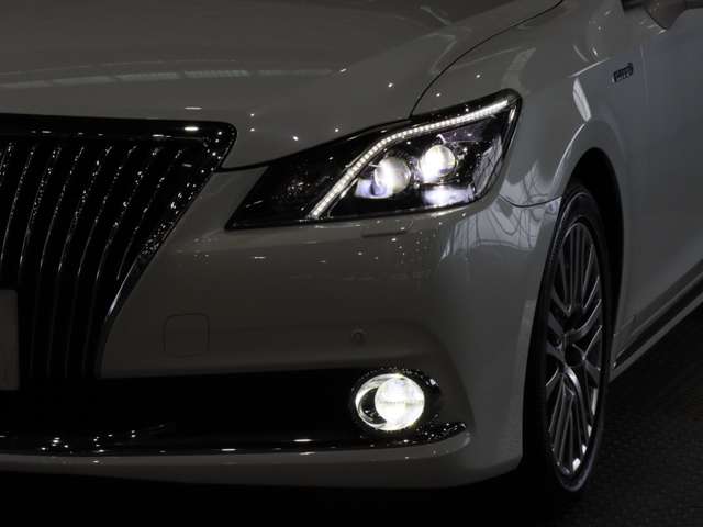 トヨタ クラウンマジェスタ　ハイブリッド ３．５ Ｆバージョン H27年 (関東) 99