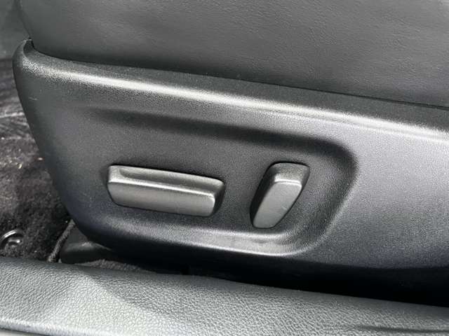 トヨタ クラウンマジェスタ　ハイブリッド ３．５ Ｆバージョン H27年 (関東) 99