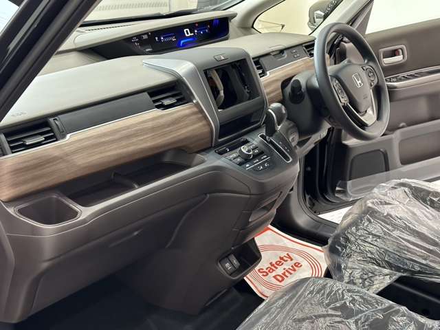 ホンダ フリード １．５ Ｇ R6年 (中国) 99