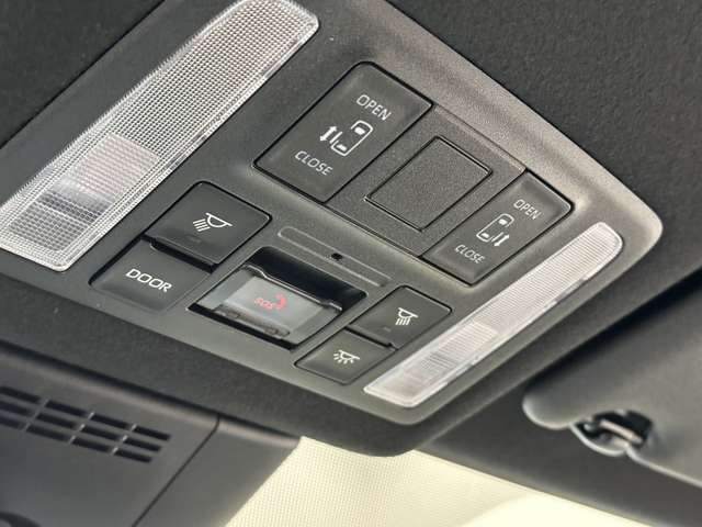 トヨタ ノア ２．０ Ｓ－Ｚ R4年 (中国) 99