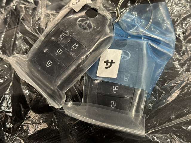 トヨタ ノア ２．０ Ｓ－Ｚ R4年 (中国) 99