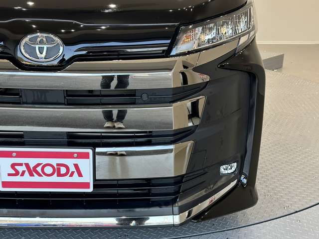 トヨタ ノア ２．０ Ｓ－Ｚ R4年 (中国) 99