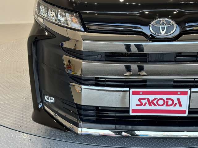 トヨタ ノア ２．０ Ｓ－Ｚ R4年 (中国) 99