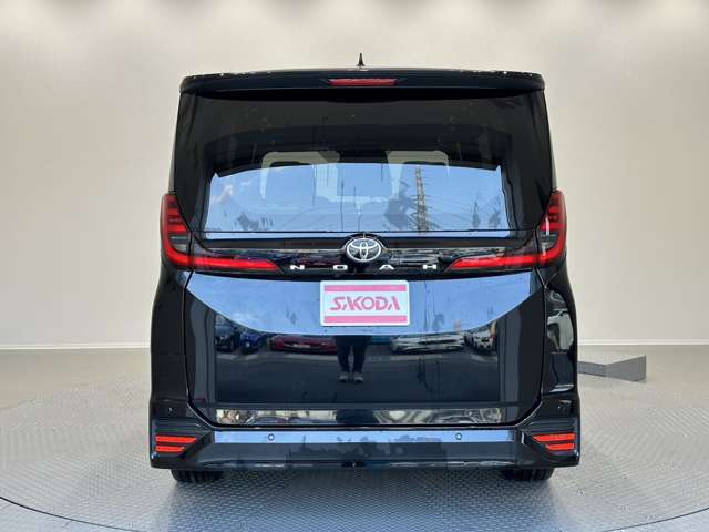 トヨタ ノア ２．０ Ｓ－Ｚ R4年 (中国) 99