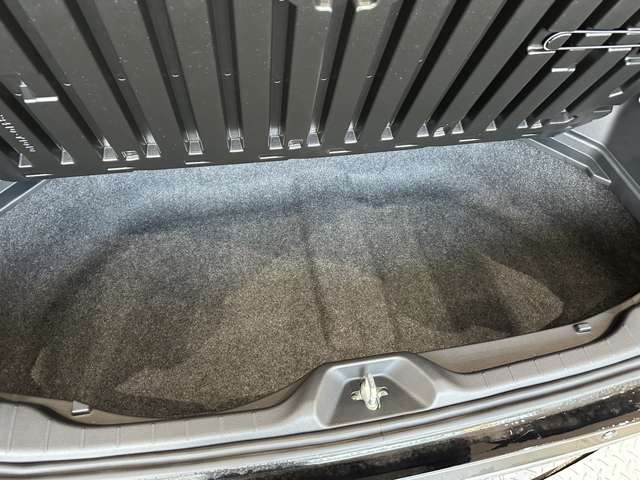 トヨタ ノア ２．０ Ｓ－Ｚ R4年 (中国) 99