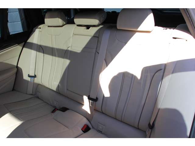 ＢＭＷ ５シリーズ ５４０Ｉ Ｘドライブ Ｍスポーツ ４ＷＤ H29年 (関東) 99