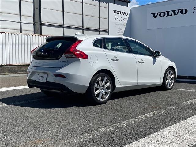 ボルボ Ｖ４０ Ｔ３　クラシックエディション R1年 (東北) 99