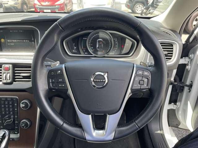 ボルボ Ｖ４０ Ｔ３　クラシックエディション R1年 (東北) 99