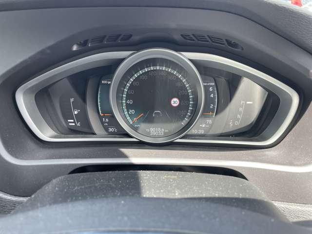 ボルボ Ｖ４０ Ｔ３　クラシックエディション R1年 (東北) 99