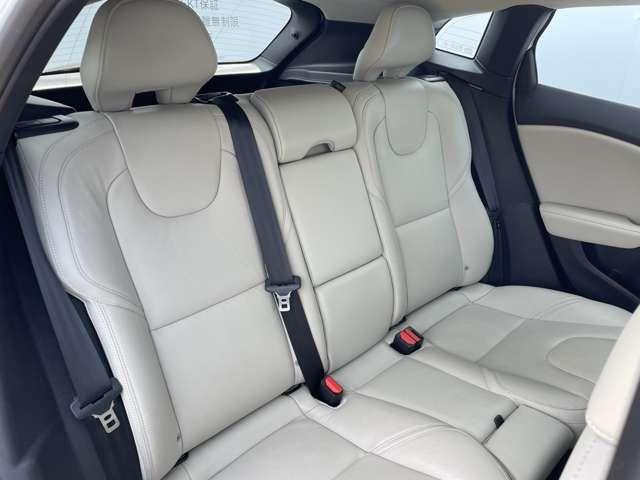 ボルボ Ｖ４０ Ｔ３　クラシックエディション R1年 (東北) 99