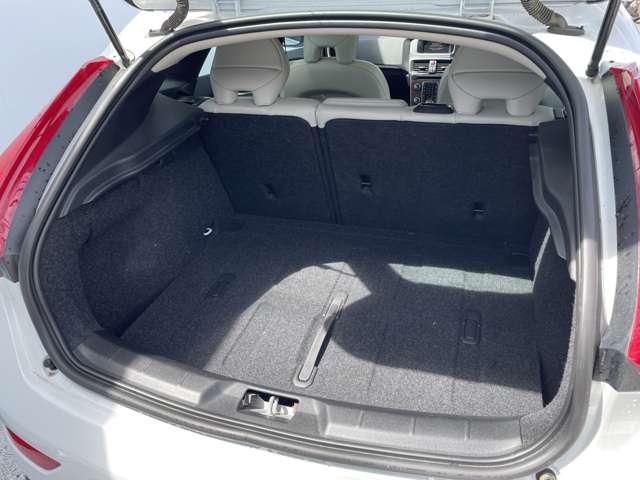 ボルボ Ｖ４０ Ｔ３　クラシックエディション R1年 (東北) 99