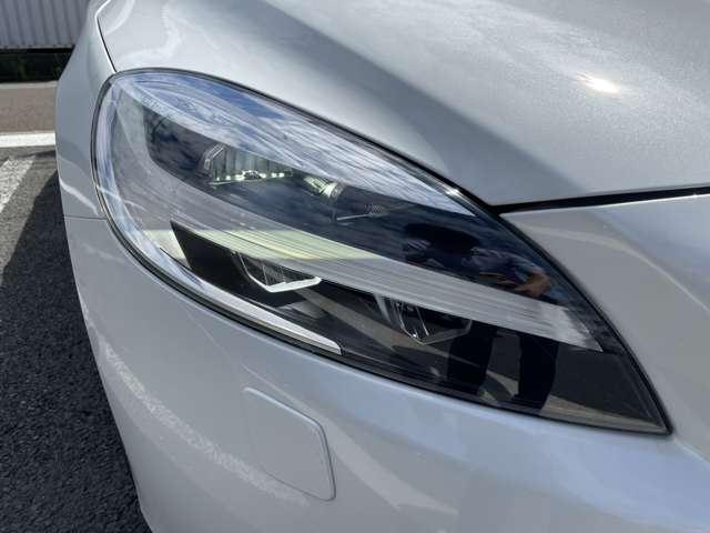 ボルボ Ｖ４０ Ｔ３　クラシックエディション R1年 (東北) 99