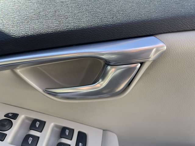 ボルボ Ｖ４０ Ｔ３　クラシックエディション R1年 (東北) 99