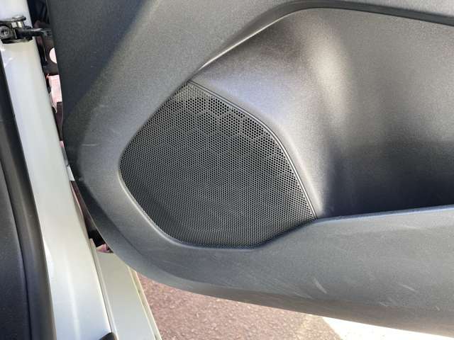 ボルボ Ｖ４０ Ｔ３　クラシックエディション R1年 (東北) 99