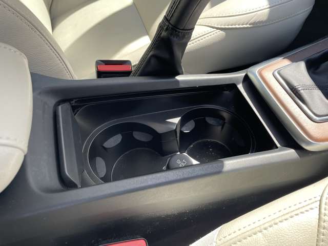 ボルボ Ｖ４０ Ｔ３　クラシックエディション R1年 (東北) 99