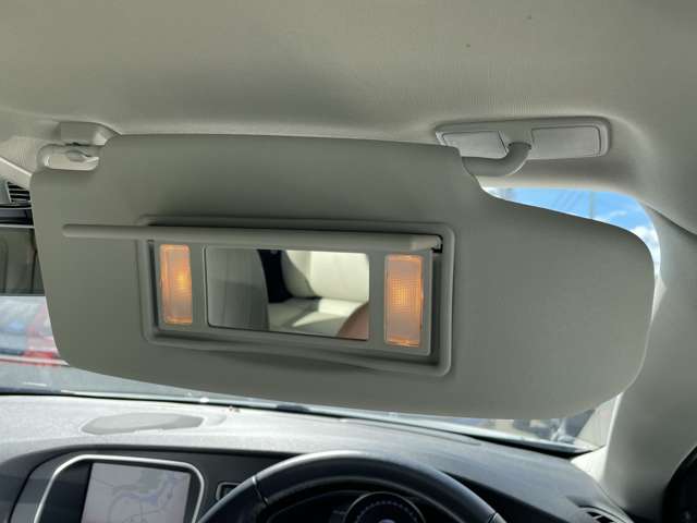 ボルボ Ｖ４０ Ｔ３　クラシックエディション R1年 (東北) 99