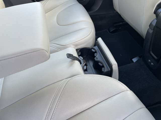 ボルボ Ｖ４０ Ｔ３　クラシックエディション R1年 (東北) 99