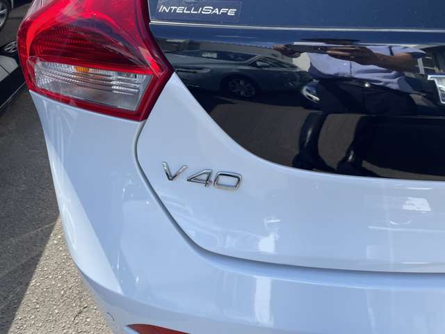 ボルボ Ｖ４０ Ｔ３　クラシックエディション R1年 (東北) 99