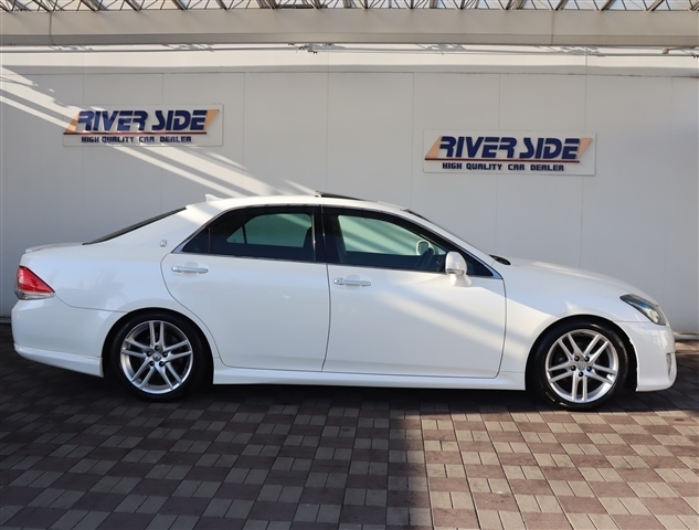 トヨタ クラウンアスリート ２．５ H23年 (関東) 99