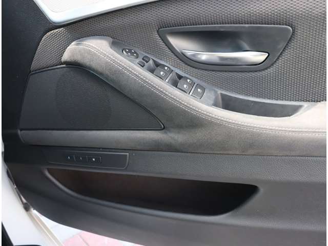 ＢＭＷ ５シリーズ ５２３Ｄ Ｍスポーツ ディーゼルターボ H26年 (関東) 99