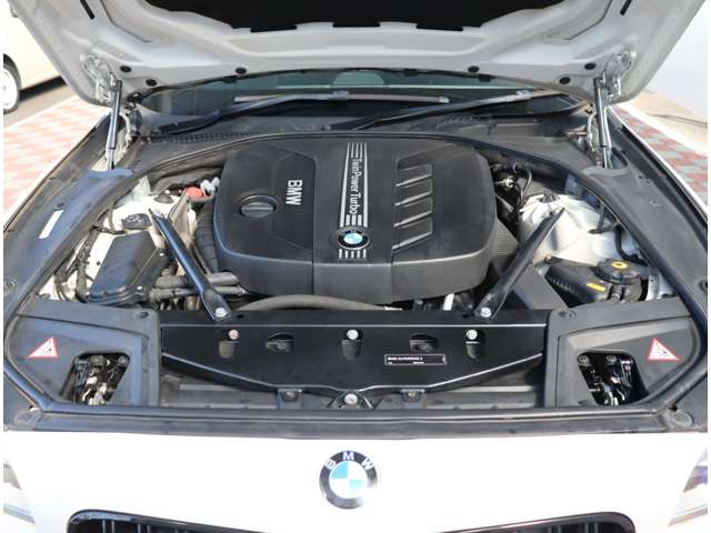 ＢＭＷ ５シリーズ ５２３Ｄ Ｍスポーツ ディーゼルターボ H26年 (関東) 99