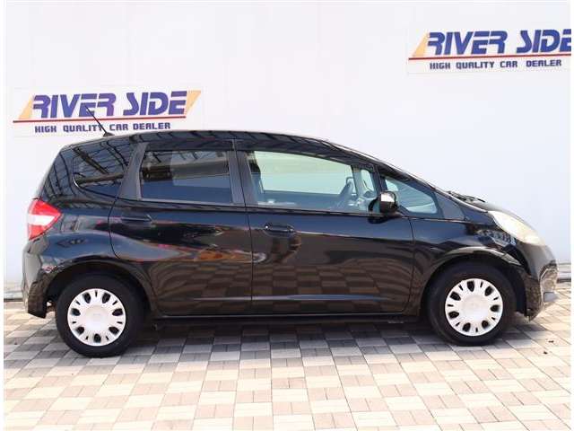 ホンダ フィット １．３ Ｇ スマートセレクション ファインスタイル H25年 (関東) 99