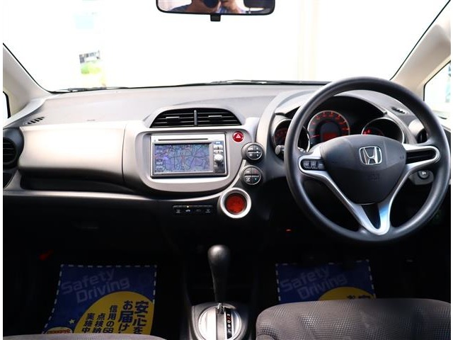 ホンダ フィット １．３ Ｇ スマートセレクション ファインスタイル H25年 (関東) 99