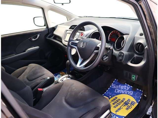 ホンダ フィット １．３ Ｇ スマートセレクション ファインスタイル H25年 (関東) 99